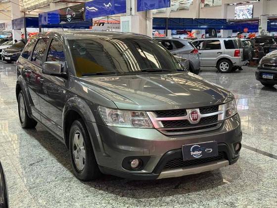 FIAT FREEMONT 2.4 EMOTION 16V GASOLINA 4P AUTOMÁTICO